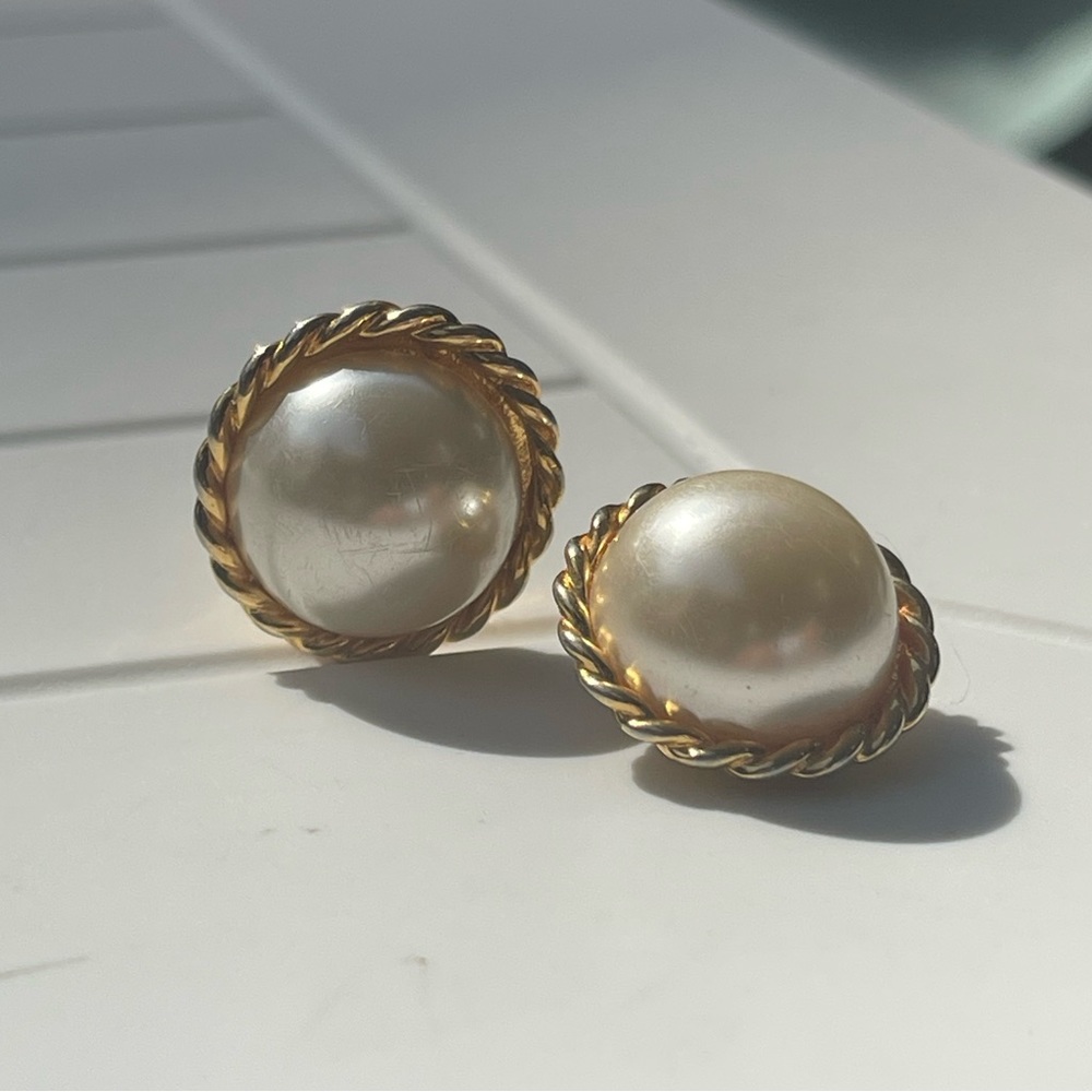 Vintage clip on earrings